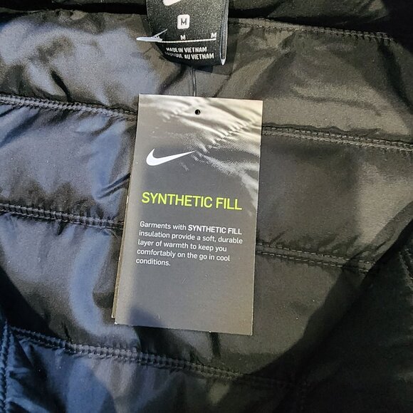 Nike Mens Black Hooded Puffer Vest Sz Medium Synthetic Fill BV4534-011 New - Picture 6 of 6